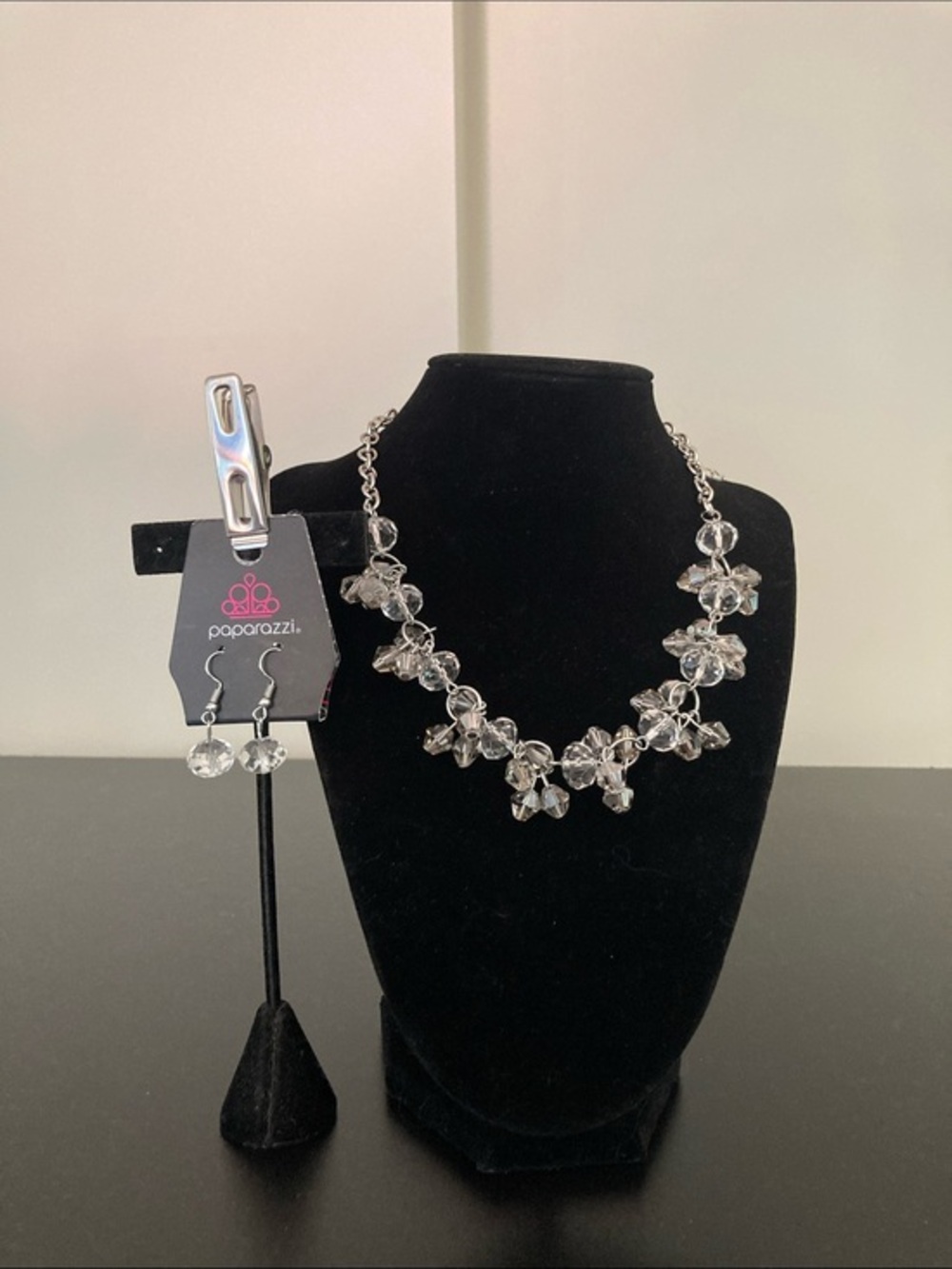 paparazzi Silver Clear Crystal Floral Cluster Necklace & Earrings